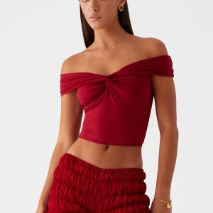 Girls Like Us Ruched Mini Shorts - Maroon