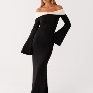 Hits Different Long Sleeve Maxi Dress - Black