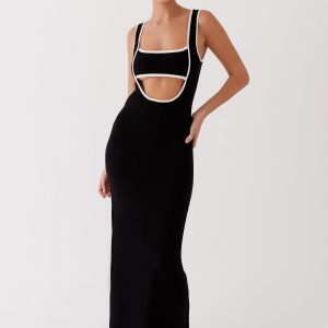 Lost In Paris Knit Maxi Dress - Black