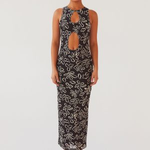 All Eyes On Me Maxi Dress - Petal Gloom