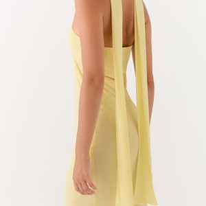 Under The Pagoda Maxi Dress - Yellow